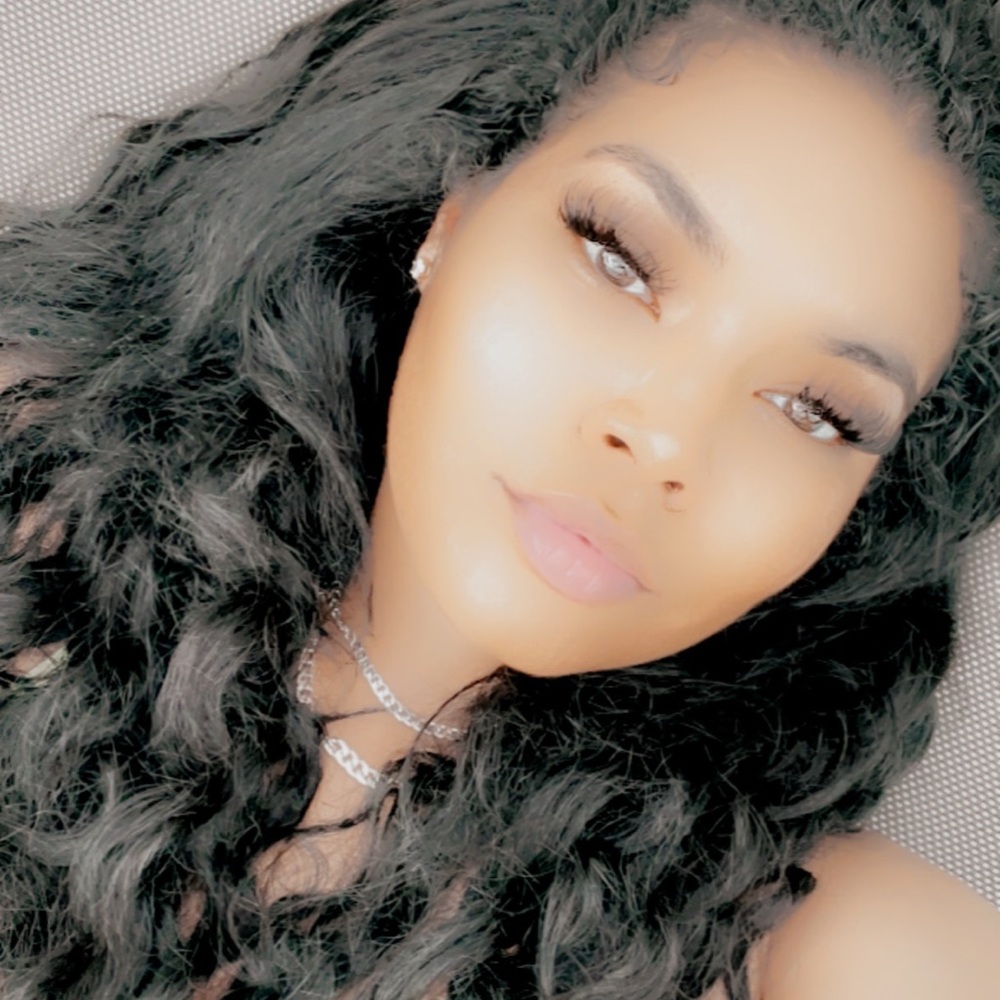 Meet your Posher, Jazmine